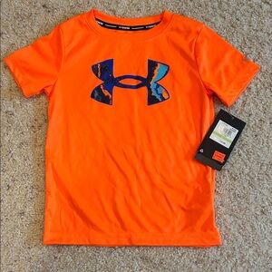 NWT UA boys rash guard